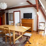 Retro Wooden Touch By Bookinghost Apartment *