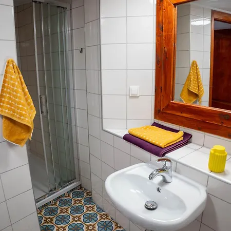 Retro Wooden Touch By Bookinghost 슈체친