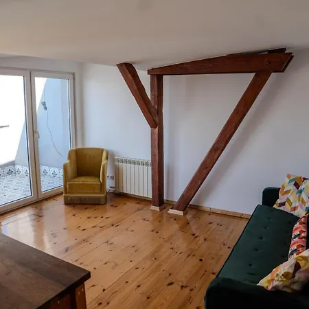 Apartmán Retro Wooden Touch By Bookinghost