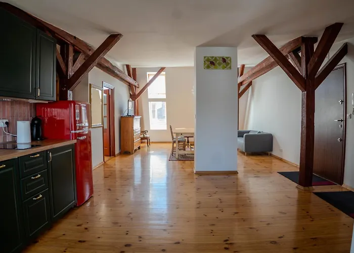 Retro Wooden Touch By Bookinghost * Szczecin