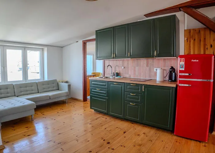 Retro Wooden Touch By Bookinghost * Szczecin