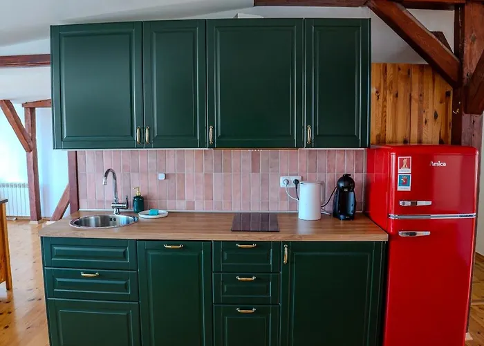 Retro Wooden Touch By Bookinghost Apartman *