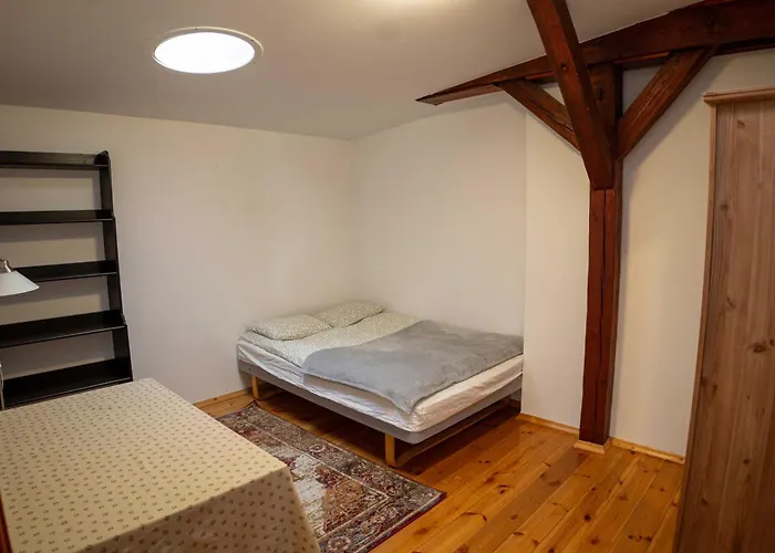 Retro Wooden Touch By Bookinghost Apartman