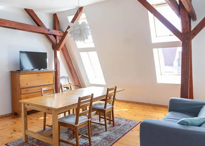 Retro Wooden Touch By Bookinghost * Stettino